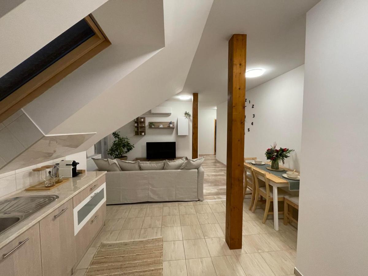 Taverna Apartman Монор Экстерьер фото