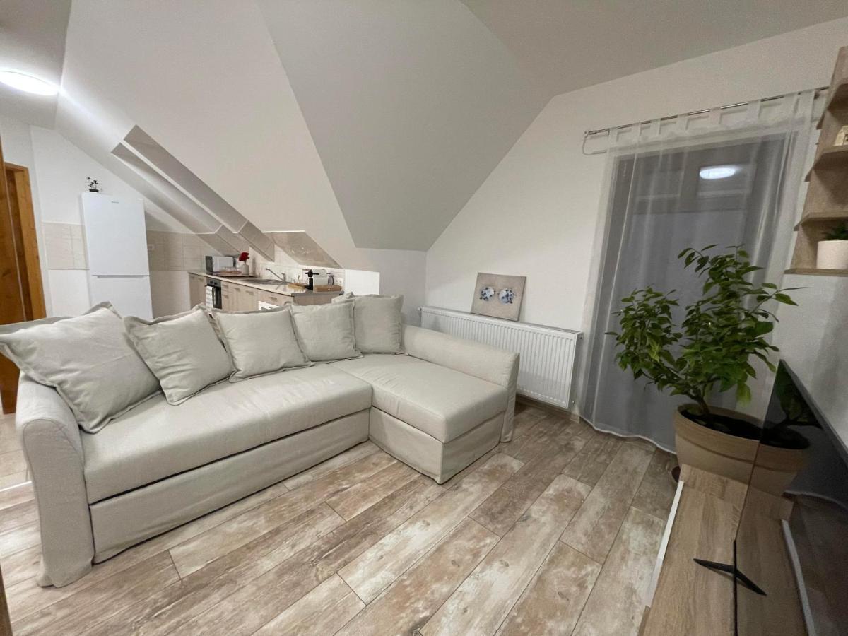 Taverna Apartman Монор Экстерьер фото